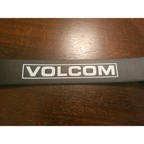 VOLCOM Men's Black PU Leather Belt with VOLCOM Stone Emblem & Logo Size 36 - Picture 1 of 8